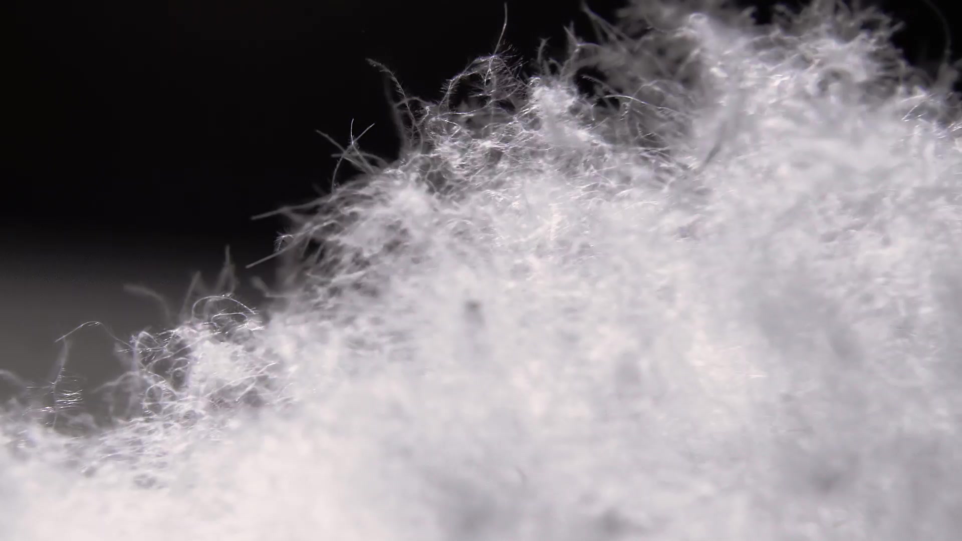 一つひとつが大きく膨らむダウンボール