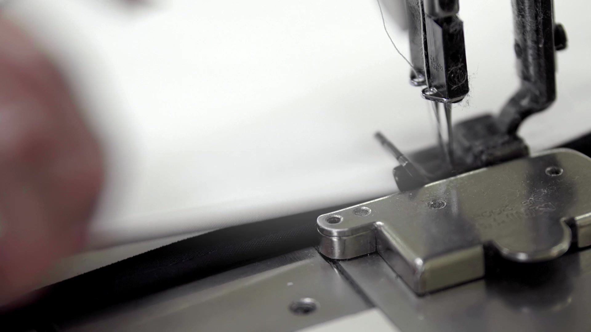 精密なミシン縫製